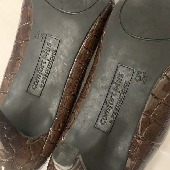 Predictions brown crocodile print heels - Picture 14 of 17